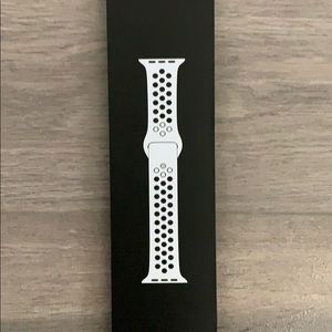 40MM Apple Watch Series 4 Nike Band